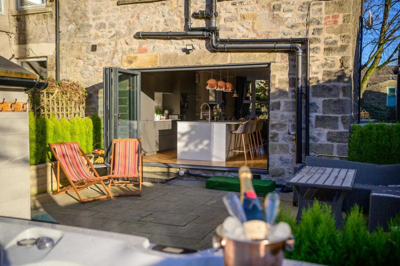 Luxurious Tranquil Four Bedroom Retreat In Buxton Buxton  Exterior photo